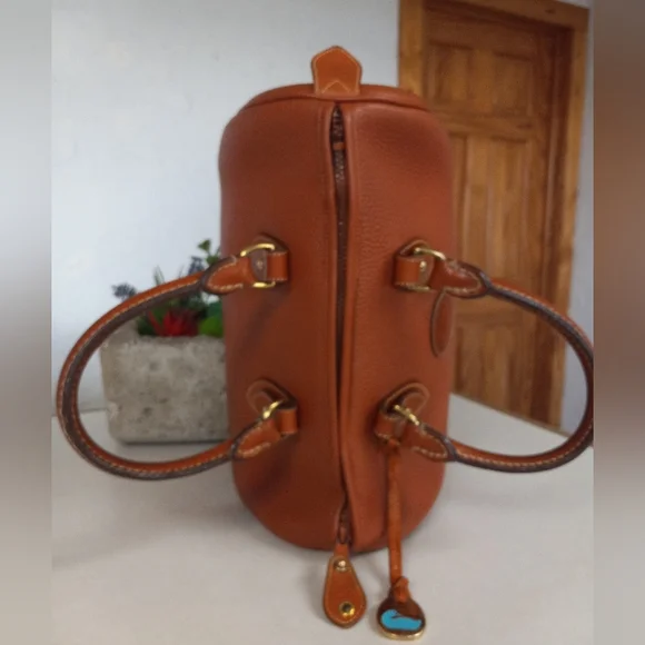 Dooney & Bourke, Pre Date Tag, 1980s Large Boston Bag - Picture 9 of 15